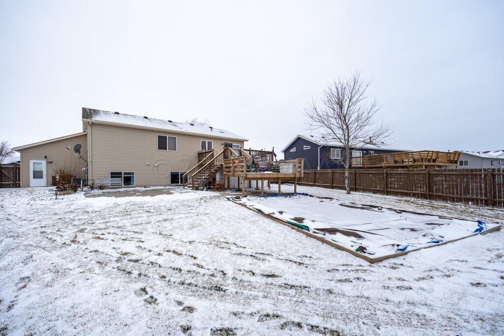 West Fargo, North Dakota 58078, United States, 3 Bedrooms Bedrooms, ,3 BathroomsBathrooms,Residential,Pending,67235