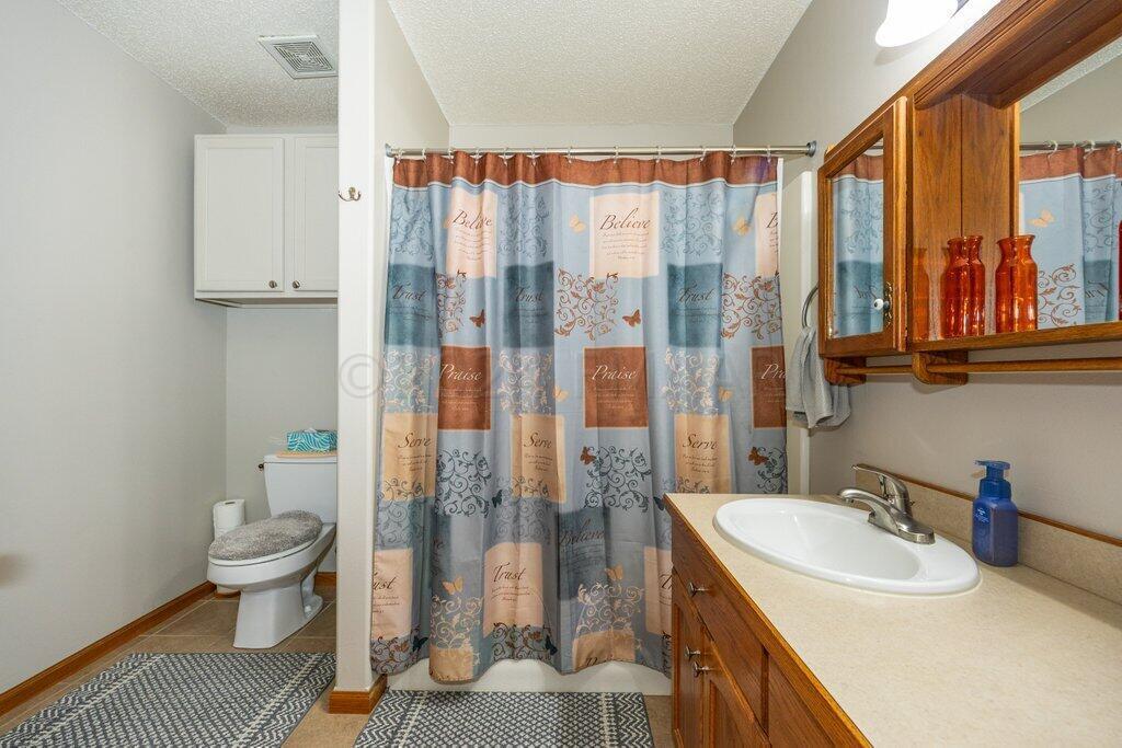 West Fargo, North Dakota 58078, United States, 3 Bedrooms Bedrooms, ,3 BathroomsBathrooms,Residential,Pending,67235