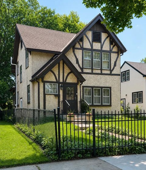 Homes For Sale - 1418 Queen Avenue<br/> Hennepin County, Minneapolis, MN 55411