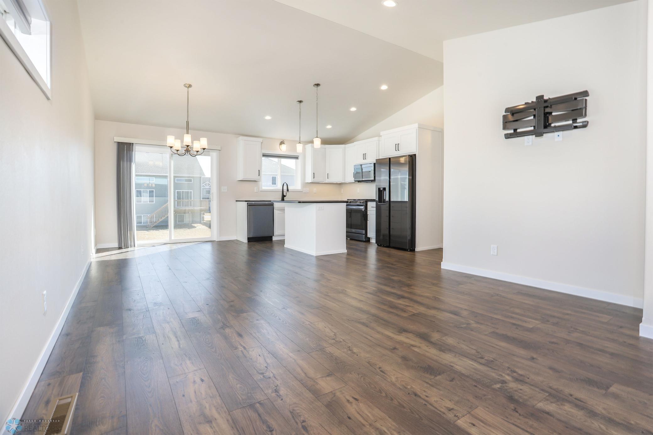 Horace, North Dakota 58047, United States, 3 Bedrooms Bedrooms, ,2 BathroomsBathrooms,Residential,Active,100314