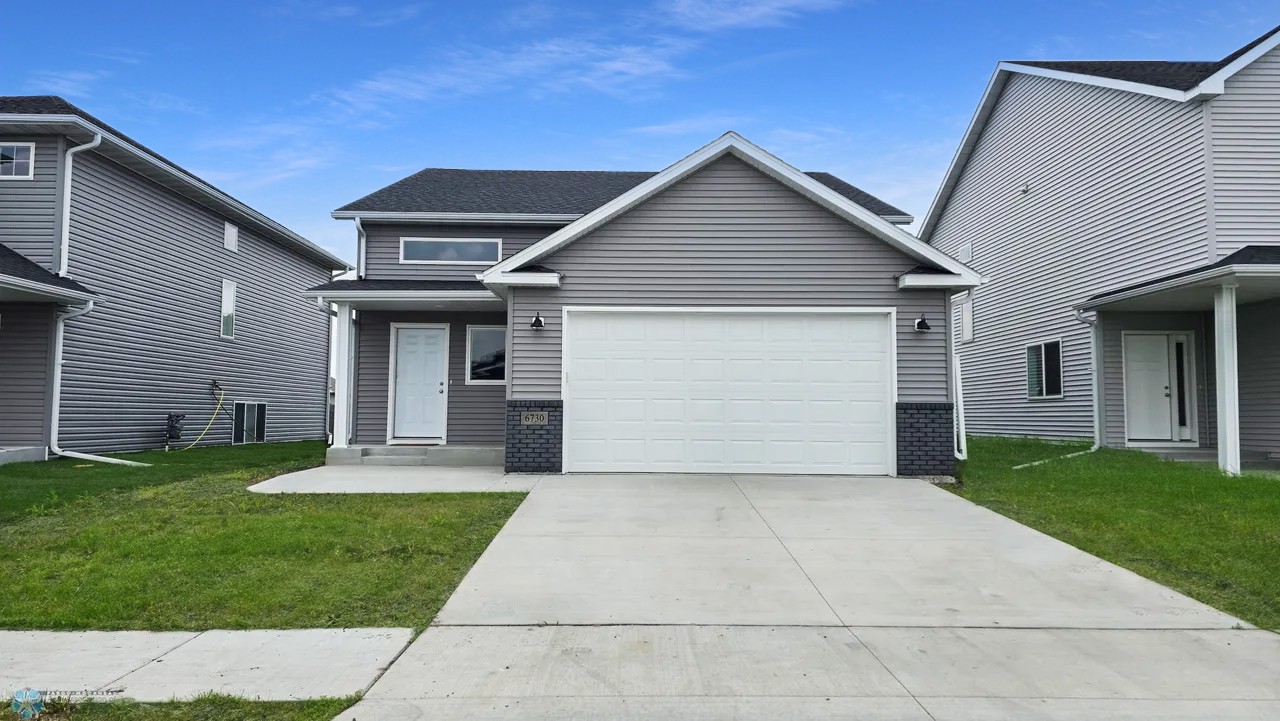 Horace, North Dakota 58047, United States, 3 Bedrooms Bedrooms, ,2 BathroomsBathrooms,Residential,Active,100314 Horace, North Dakota 58047, United States, 3 Bedrooms Bedrooms, ,2 BathroomsBathrooms,Residential,Active,100314