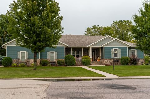 Homes For Sale - 903 13th Street<br/> Swift County, Benson, MN 56215