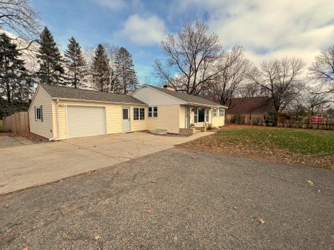 Homes For Sale - 504 19th Avenue<br/> Kandiyohi County, Willmar, MN 56201