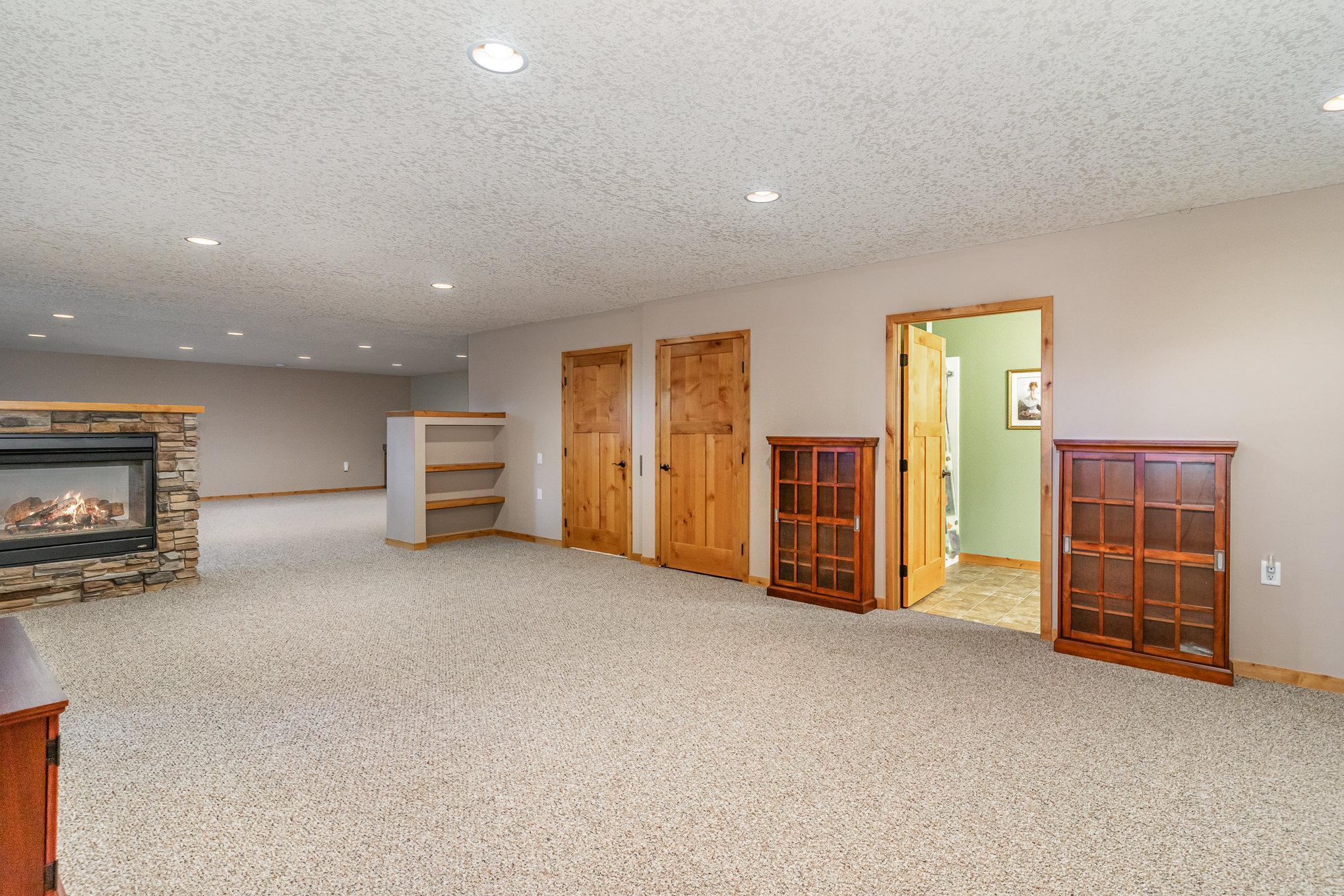 17034 Galleon Circle, Rosemount, Minnesota image 33