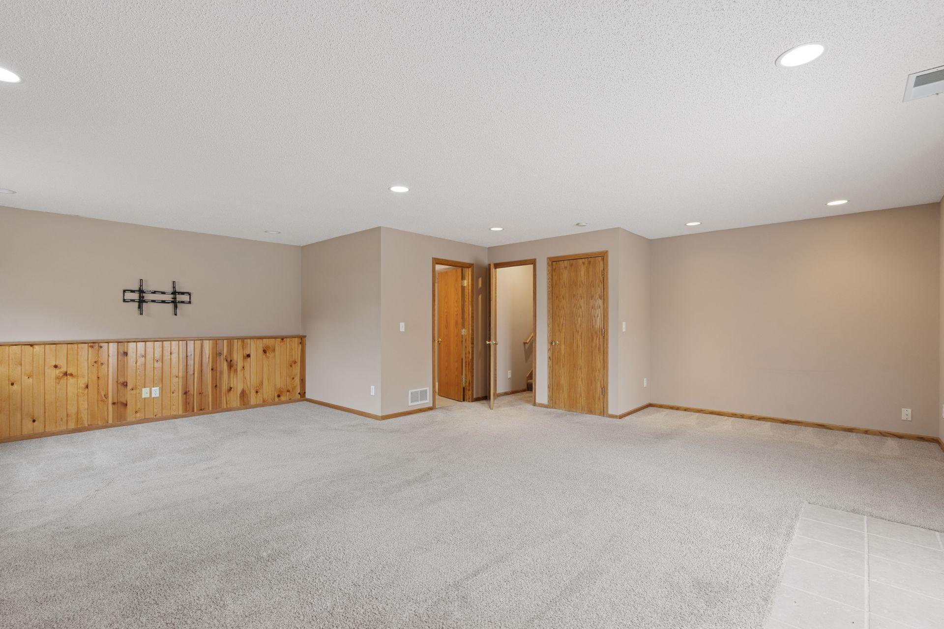 13068 Elgin Drive, Elk River, Minnesota image 29