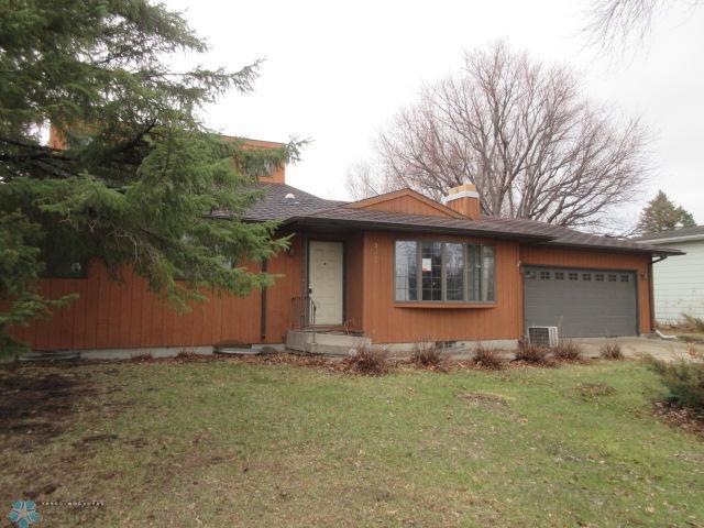 Fargo, North Dakota 58102, United States, 5 Bedrooms Bedrooms, ,3 BathroomsBathrooms,Residential,Active,113895