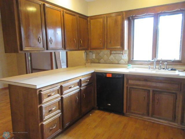 Fargo, North Dakota 58102, United States, 5 Bedrooms Bedrooms, ,3 BathroomsBathrooms,Residential,Active,113895