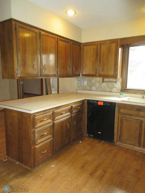 Fargo, North Dakota 58102, United States, 5 Bedrooms Bedrooms, ,3 BathroomsBathrooms,Residential,Active,113895