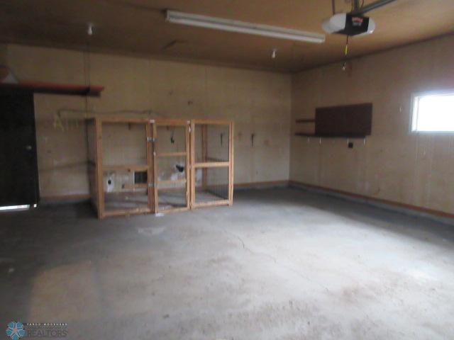 Fargo, North Dakota 58102, United States, 5 Bedrooms Bedrooms, ,3 BathroomsBathrooms,Residential,Active,113895