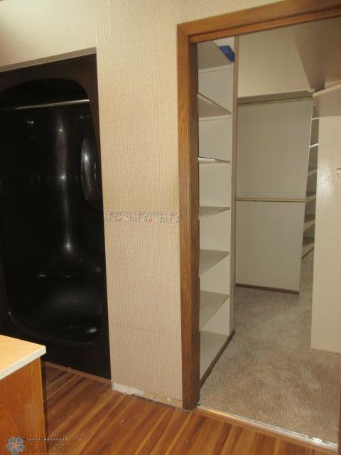 Fargo, North Dakota 58102, United States, 5 Bedrooms Bedrooms, ,3 BathroomsBathrooms,Residential,Active,113895