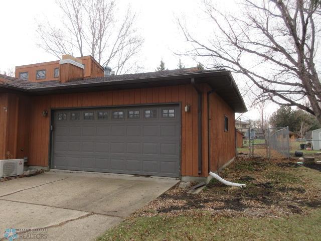 Fargo, North Dakota 58102, United States, 5 Bedrooms Bedrooms, ,3 BathroomsBathrooms,Residential,Active,113895