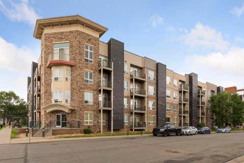 Homes For Sale - 2600 University Avenue<br/> Hennepin County, Minneapolis, MN 55414