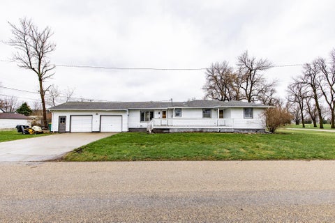 Homes For Sale - 618 4th Street<br/> Casselton, ND 58012