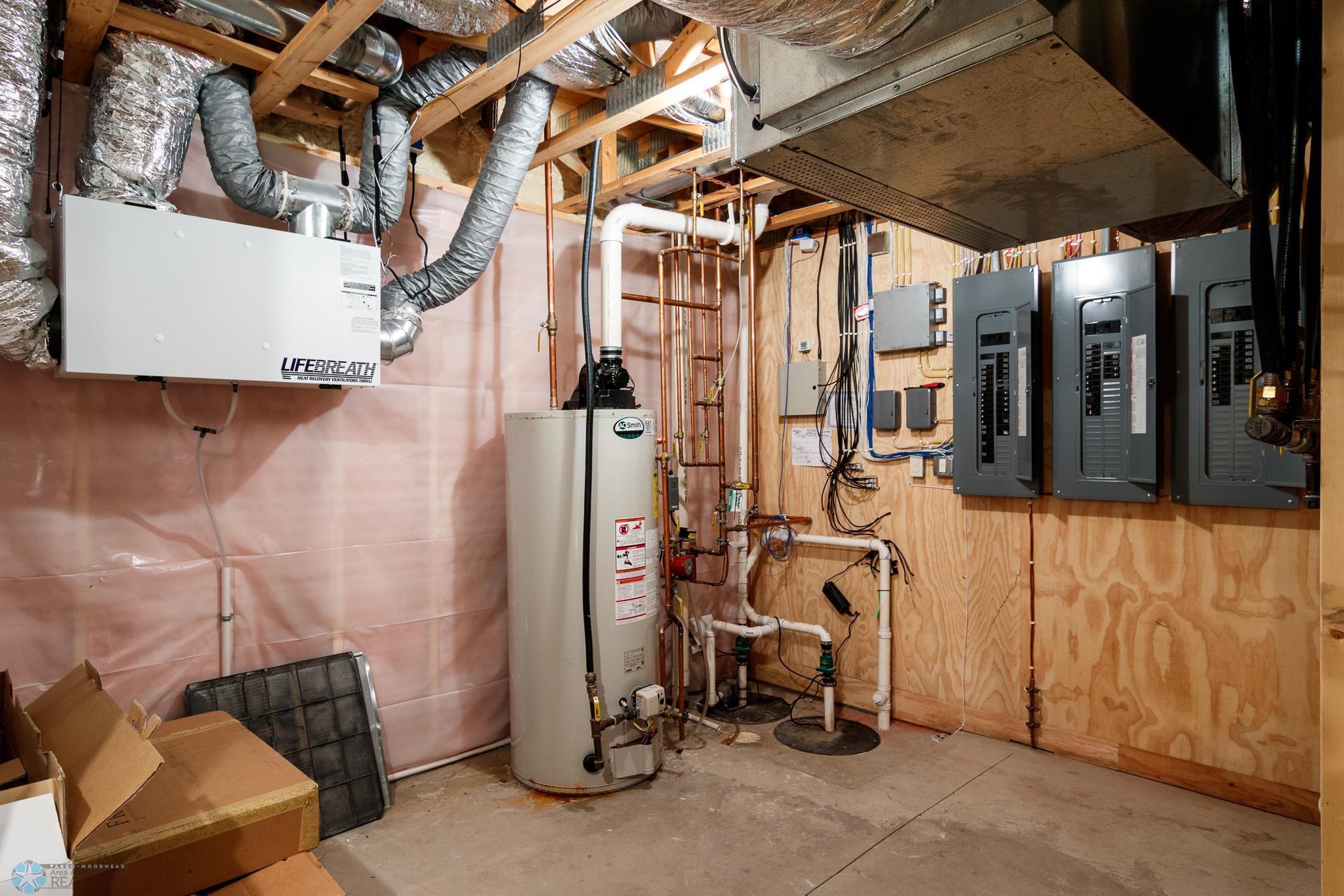 2009 Rose Creek Boulevard, Fargo, North Dakota image 44
