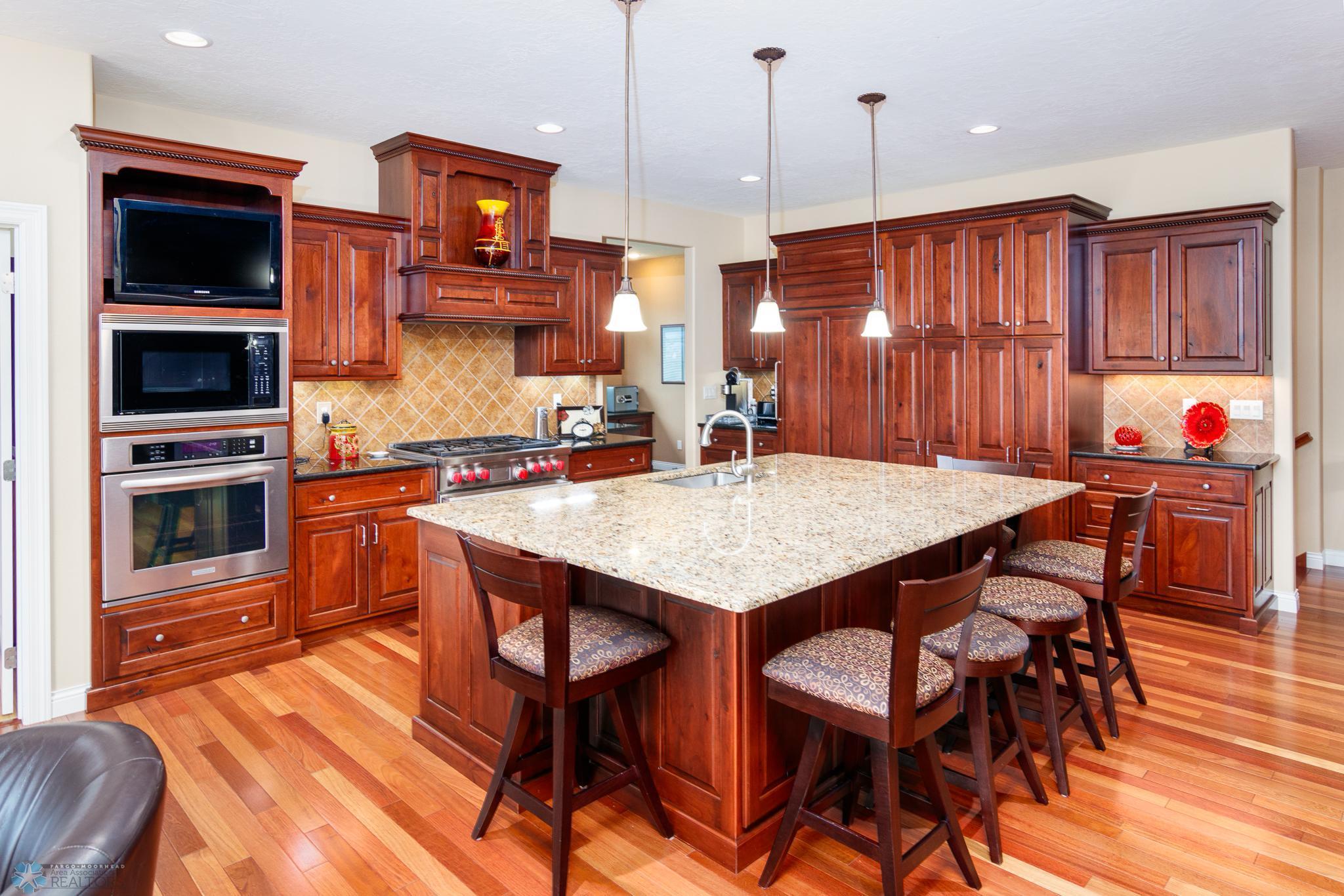 2009 Rose Creek Boulevard, Fargo, North Dakota image 11