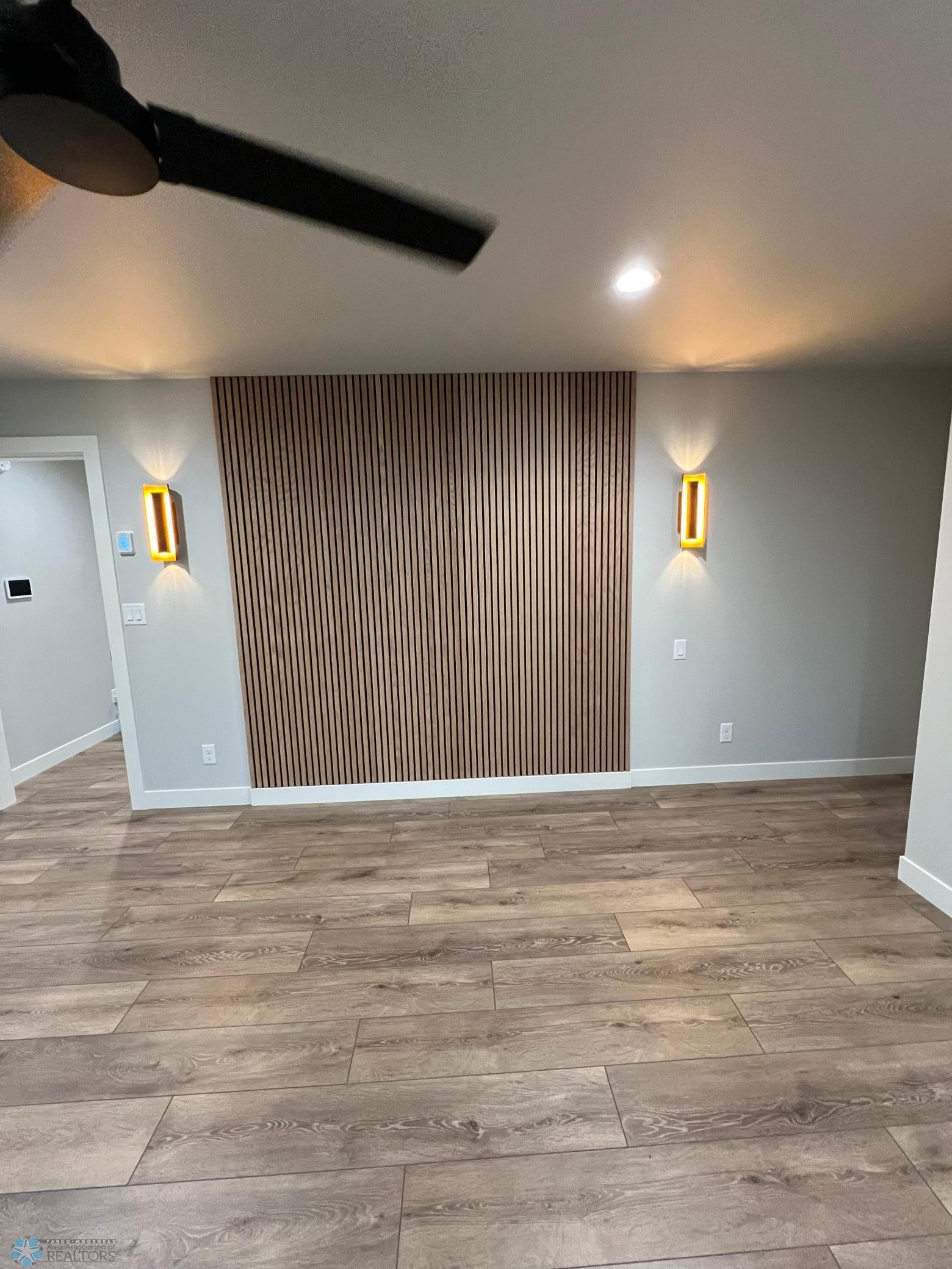 Fargo, North Dakota 58104, United States, 5 Bedrooms Bedrooms, ,5 BathroomsBathrooms,Residential,Pending,50161