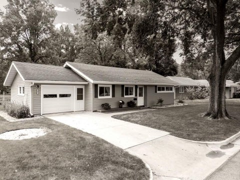 Homes For Sale - 1426 Graham Court<br/> Rochester, MN 55904