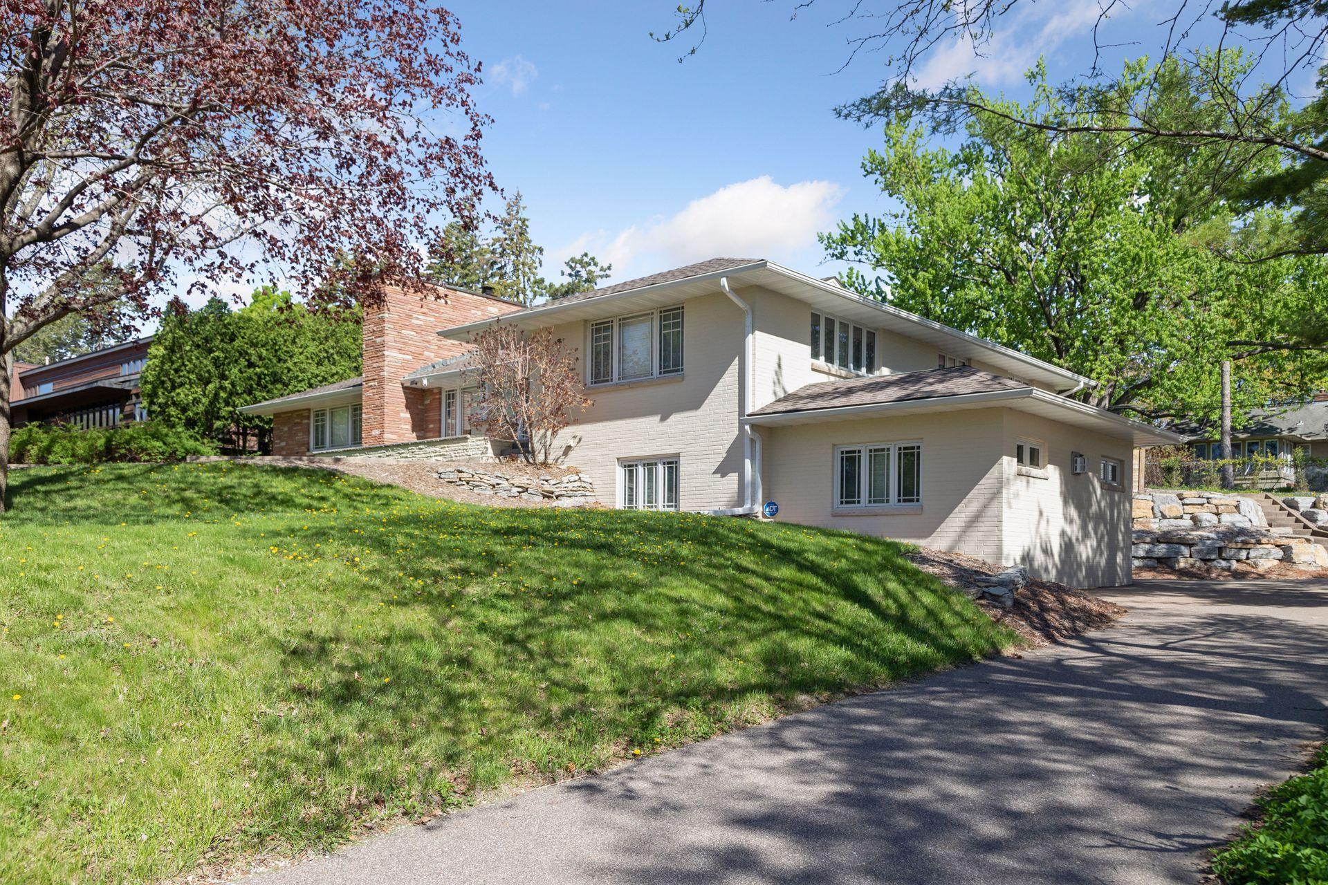 2053 Upper Saint Dennis Road, Saint Paul, Minnesota image 44
