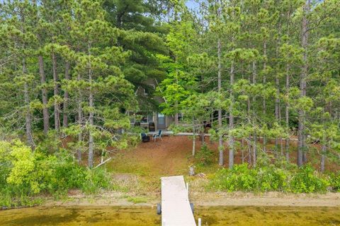 Homes For Sale - 10403 Vermillion Point Drive<br/> Deer River, MN 56636