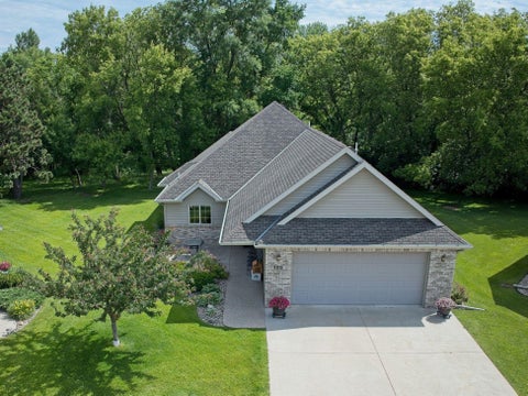 Homes For Sale - 105 Harmon Lane<br/> Litchfield, MN 55355