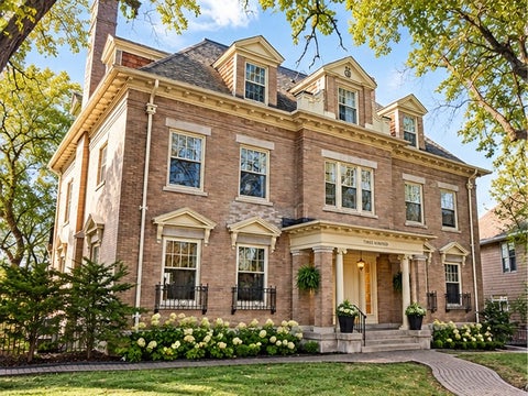 Condo For Sale - 300 Ridgewood Avenue<br/> Minneapolis, MN 55403