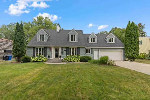 Homes For Sale - 1711 7th Street<br/> Fargo, ND 58103