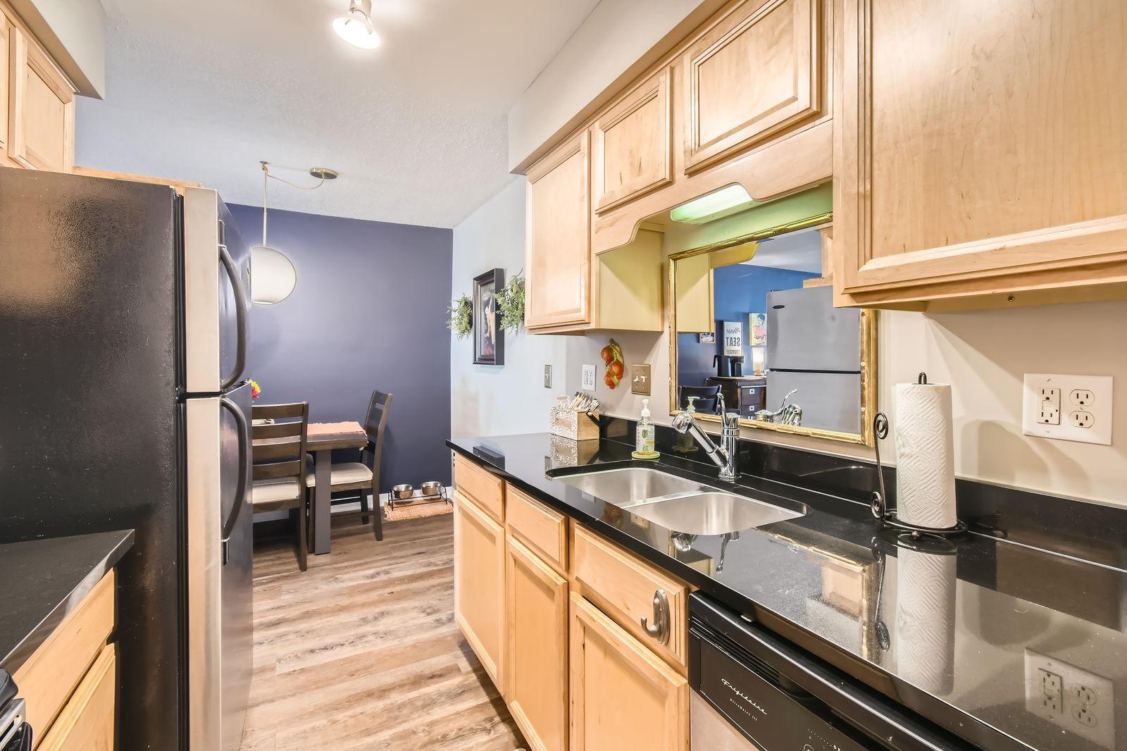 2727 W 43rd Street #102, Minneapolis, Minnesota image 3