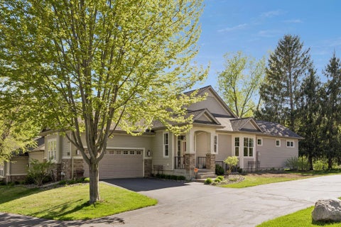Townhouse For Sale - 7660 Woodview Court<br/> Minneapolis, MN 55439