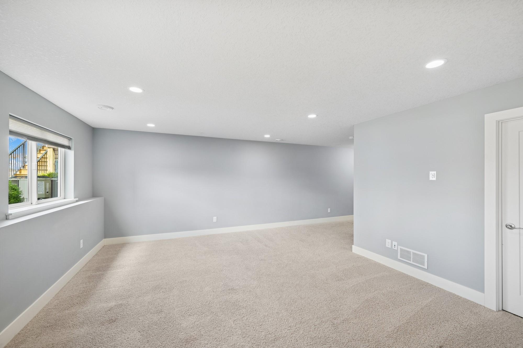 8403 Larch Lane, Osseo, Minnesota image 27
