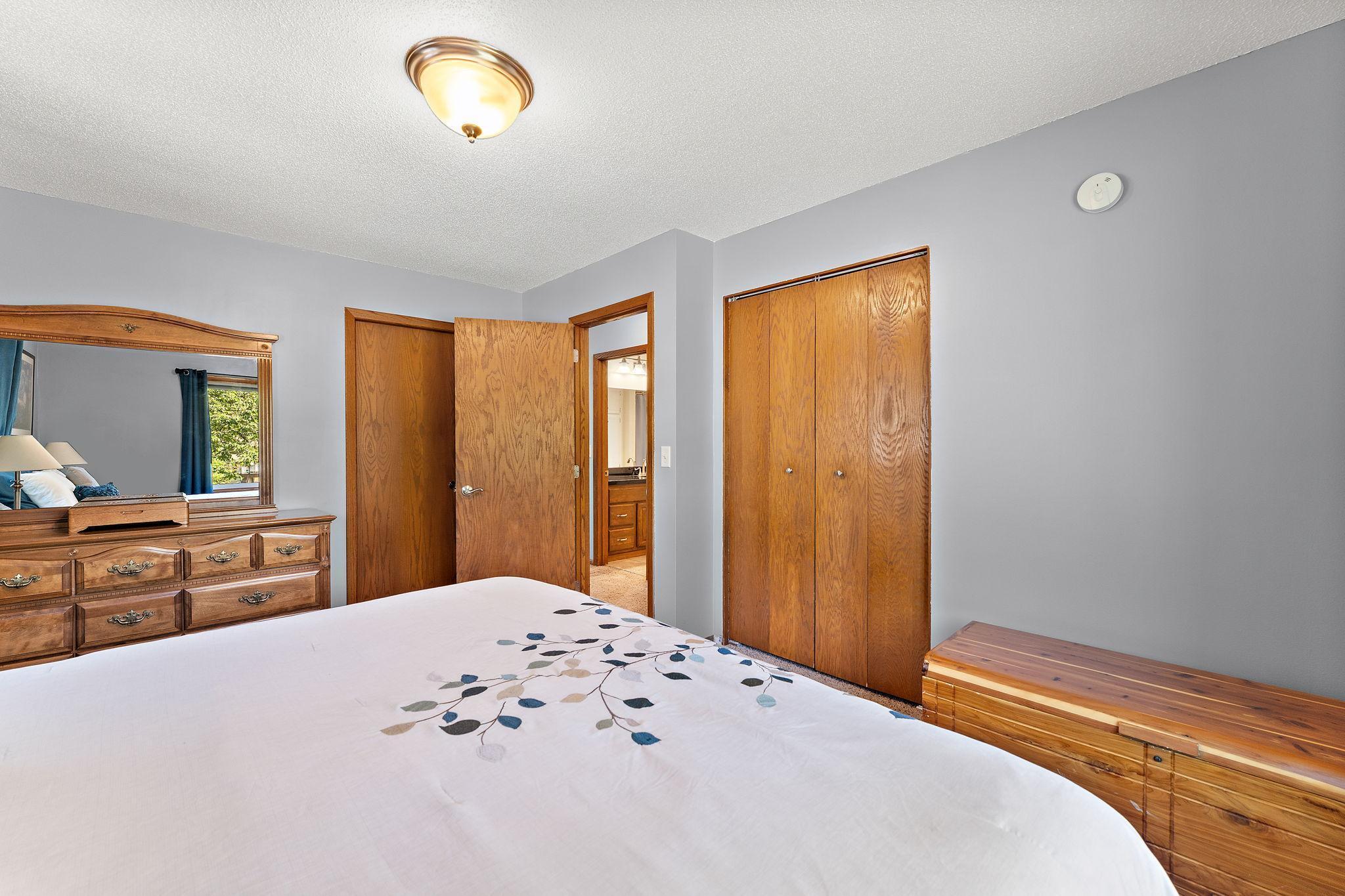 20680 207th Court, Lakeville, Minnesota image 17