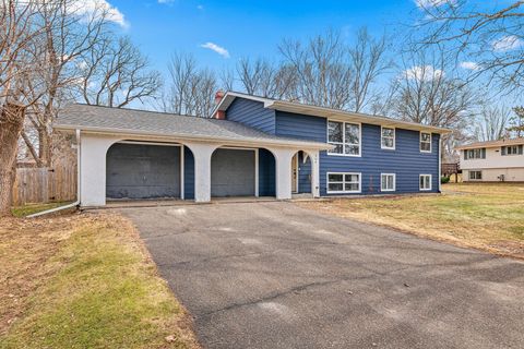 Homes For Sale - 266 Greaton Road<br/> New Richmond, WI 54017