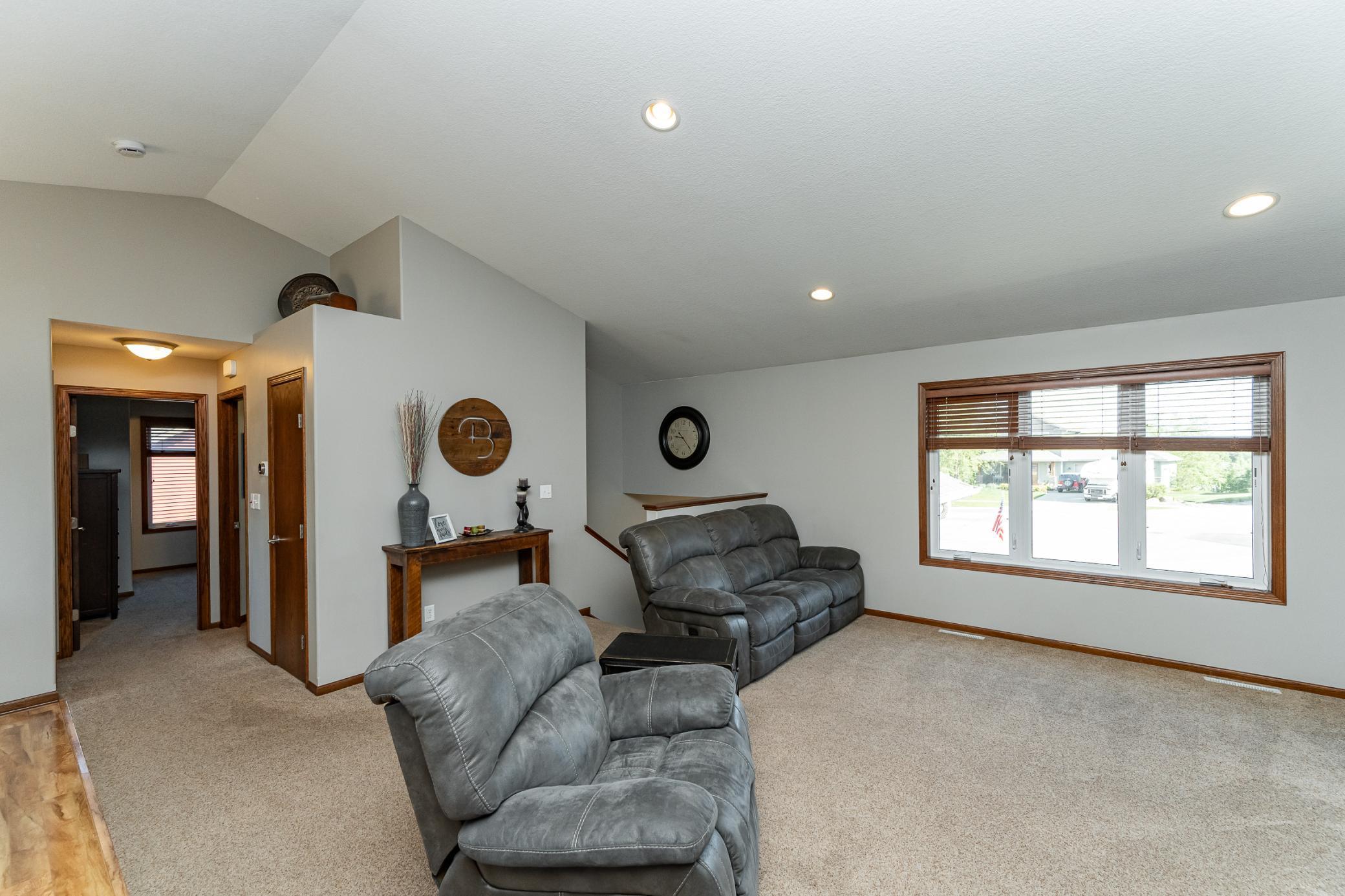 1436 Tunbridge Place, Byron, Minnesota image 5