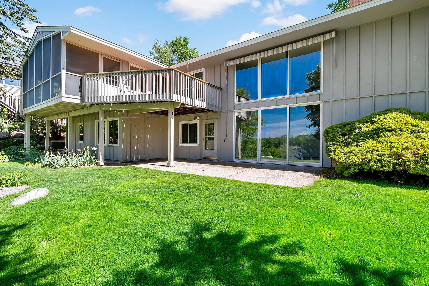 15466 Village Woods Drive, Eden Prairie, Minnesota image 39