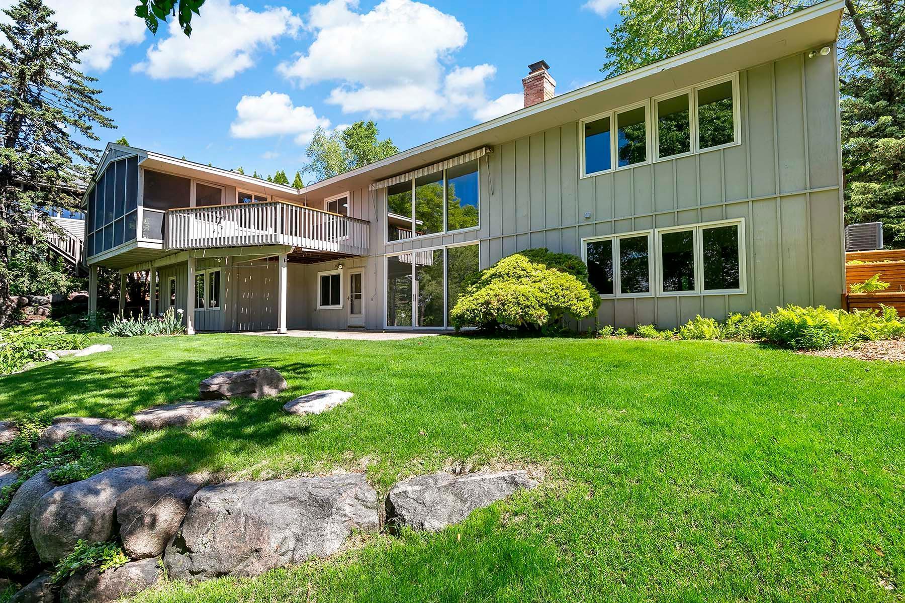 15466 Village Woods Drive, Eden Prairie, Minnesota image 48