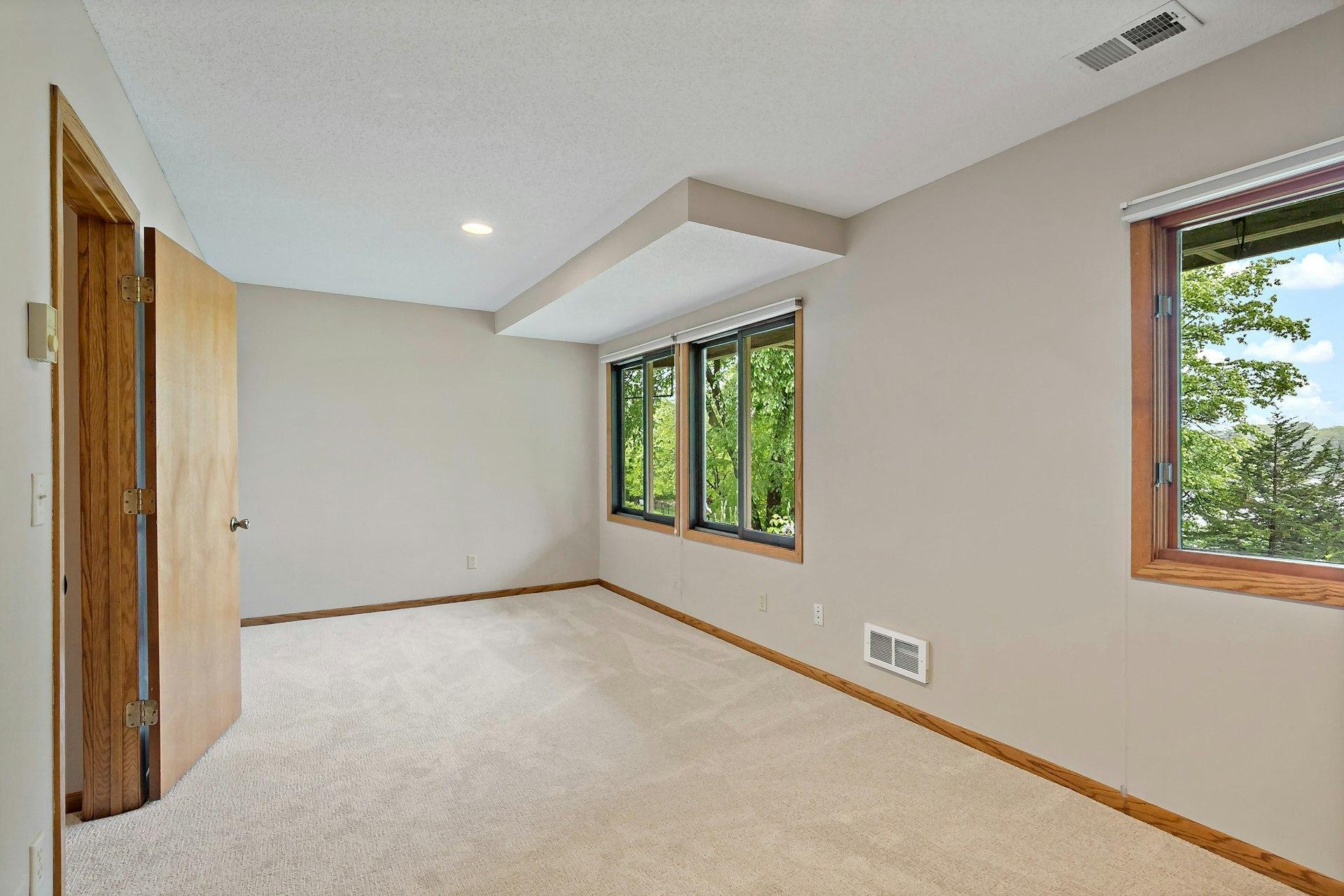 15466 Village Woods Drive, Eden Prairie, Minnesota image 28