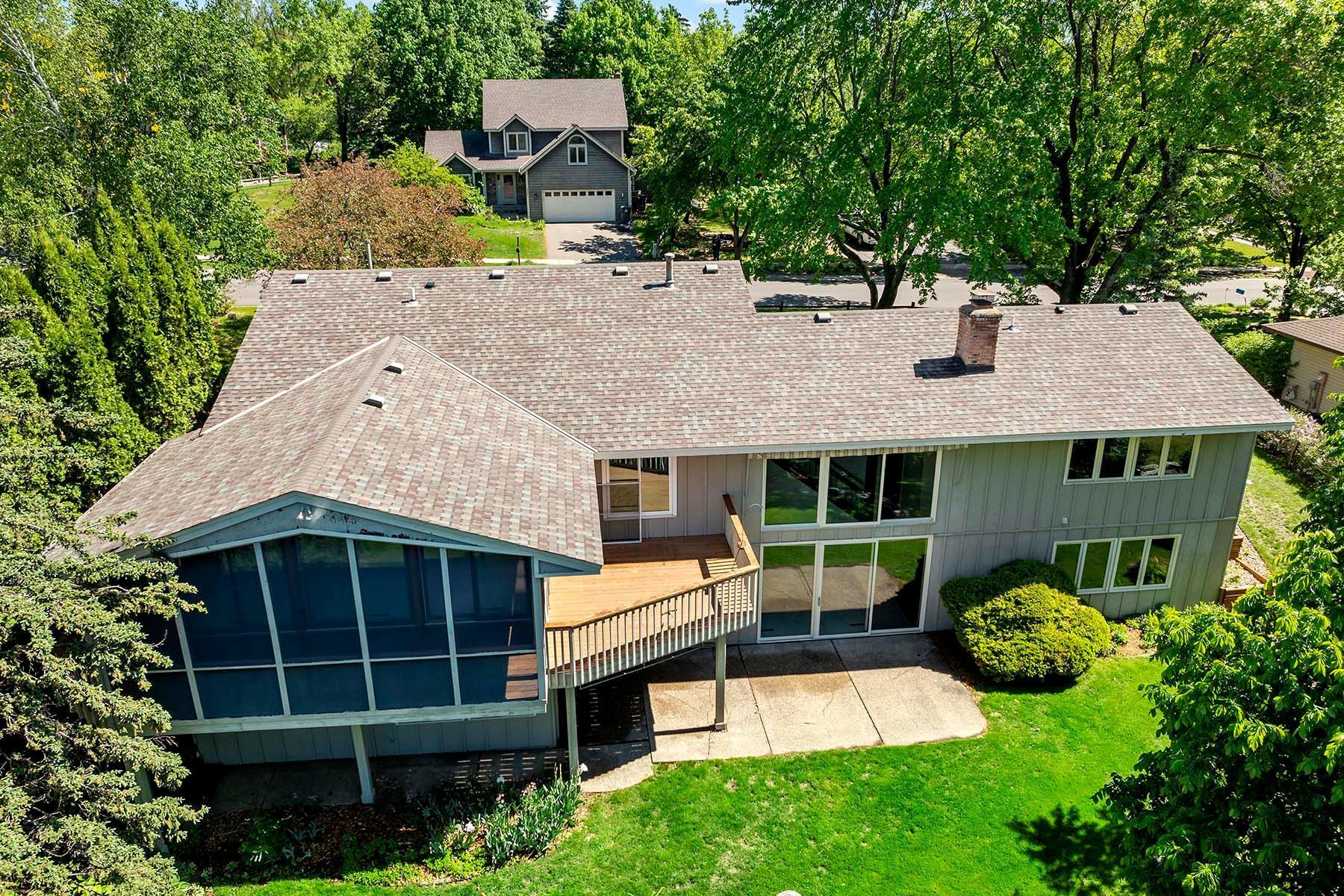 15466 Village Woods Drive, Eden Prairie, Minnesota image 5