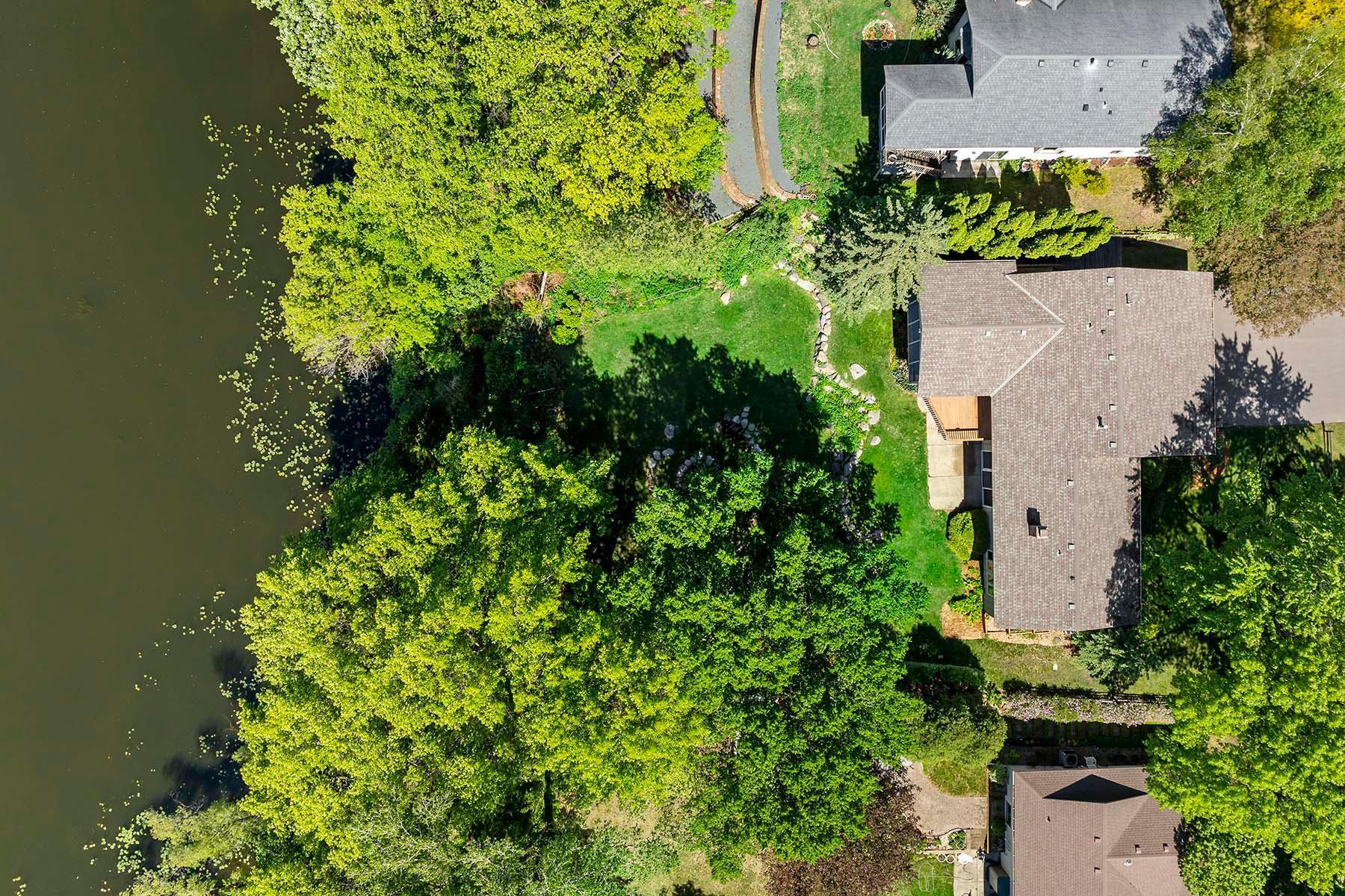 15466 Village Woods Drive, Eden Prairie, Minnesota image 46