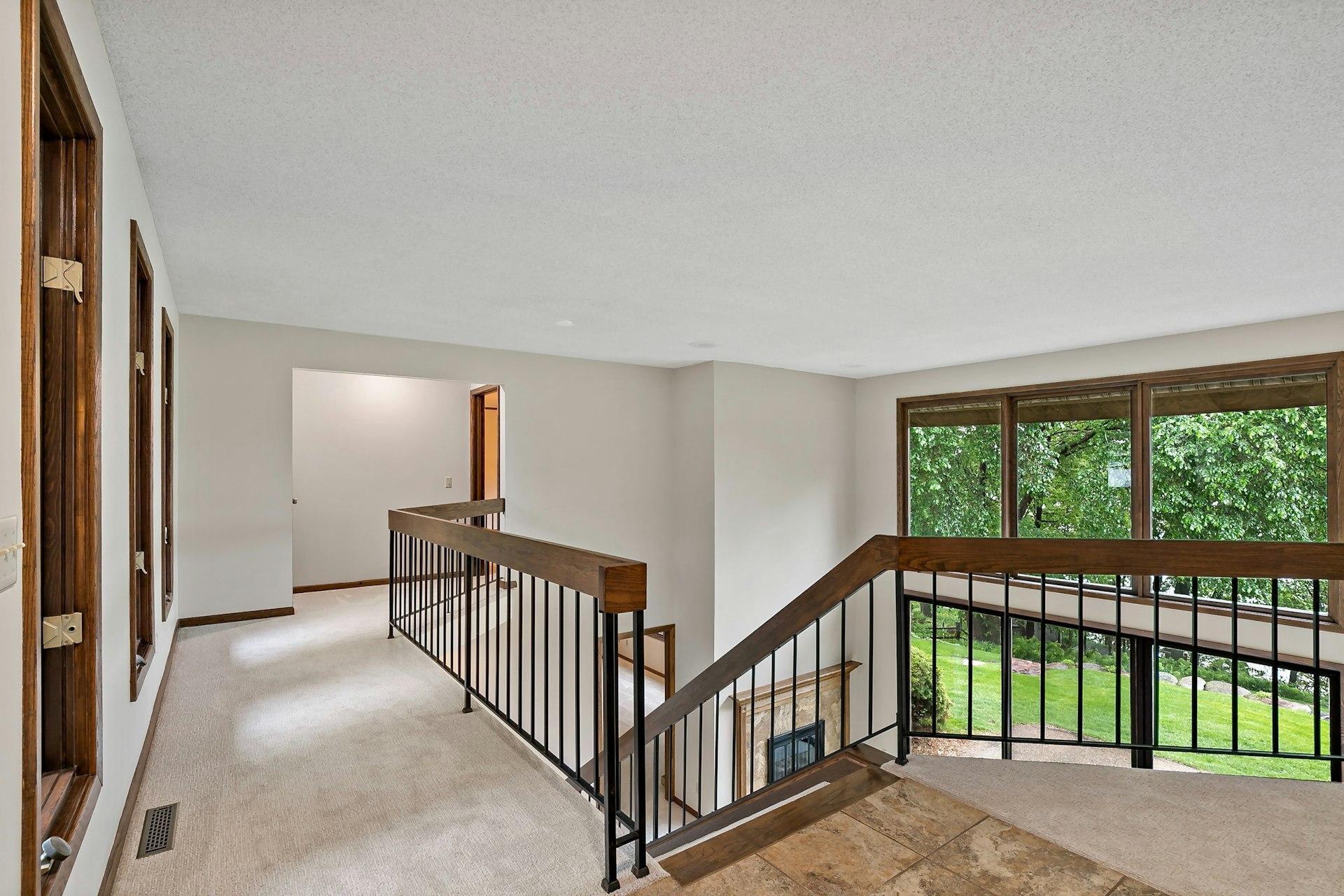 15466 Village Woods Drive, Eden Prairie, Minnesota image 12