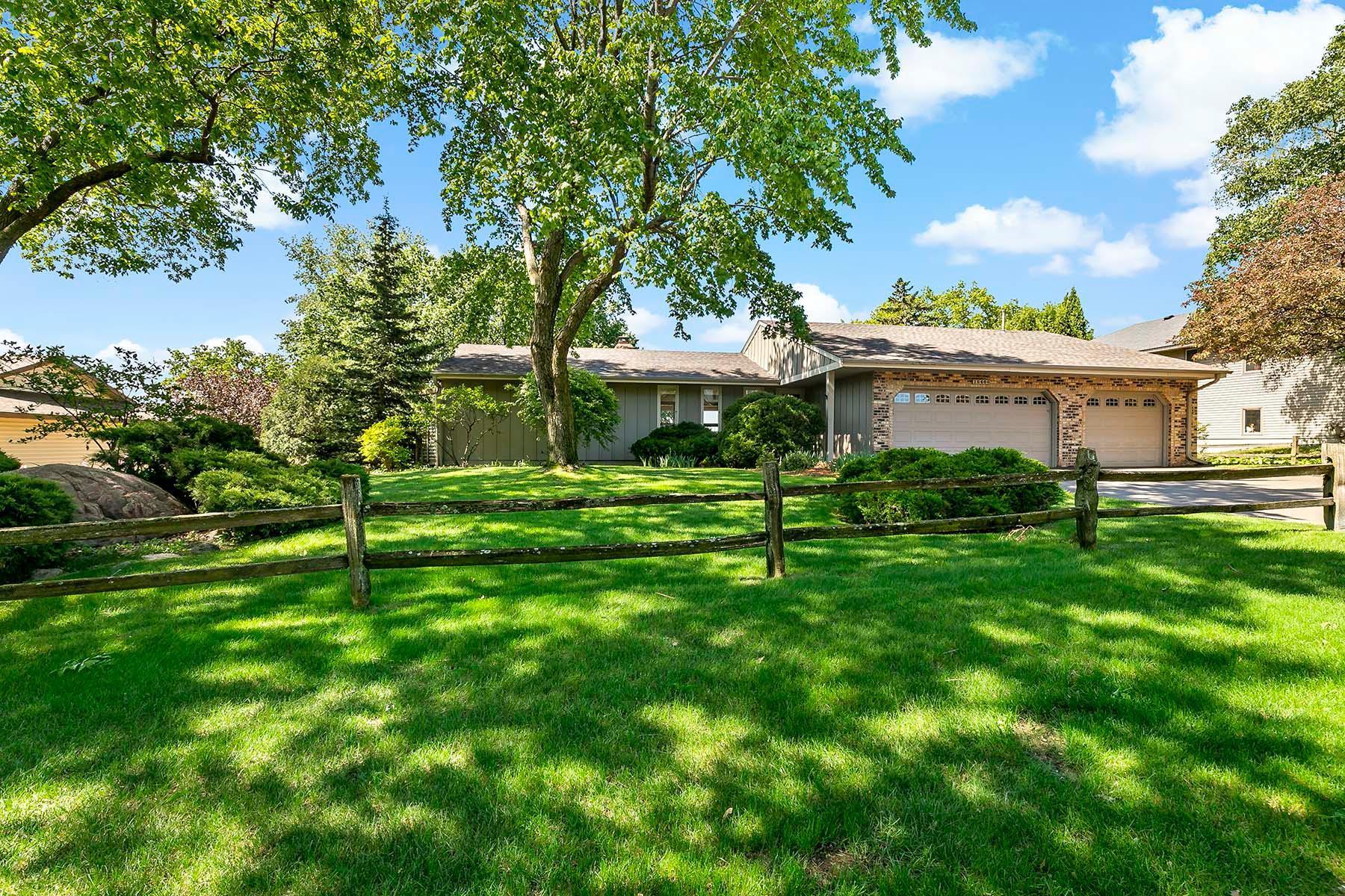 15466 Village Woods Drive, Eden Prairie, Minnesota image 47