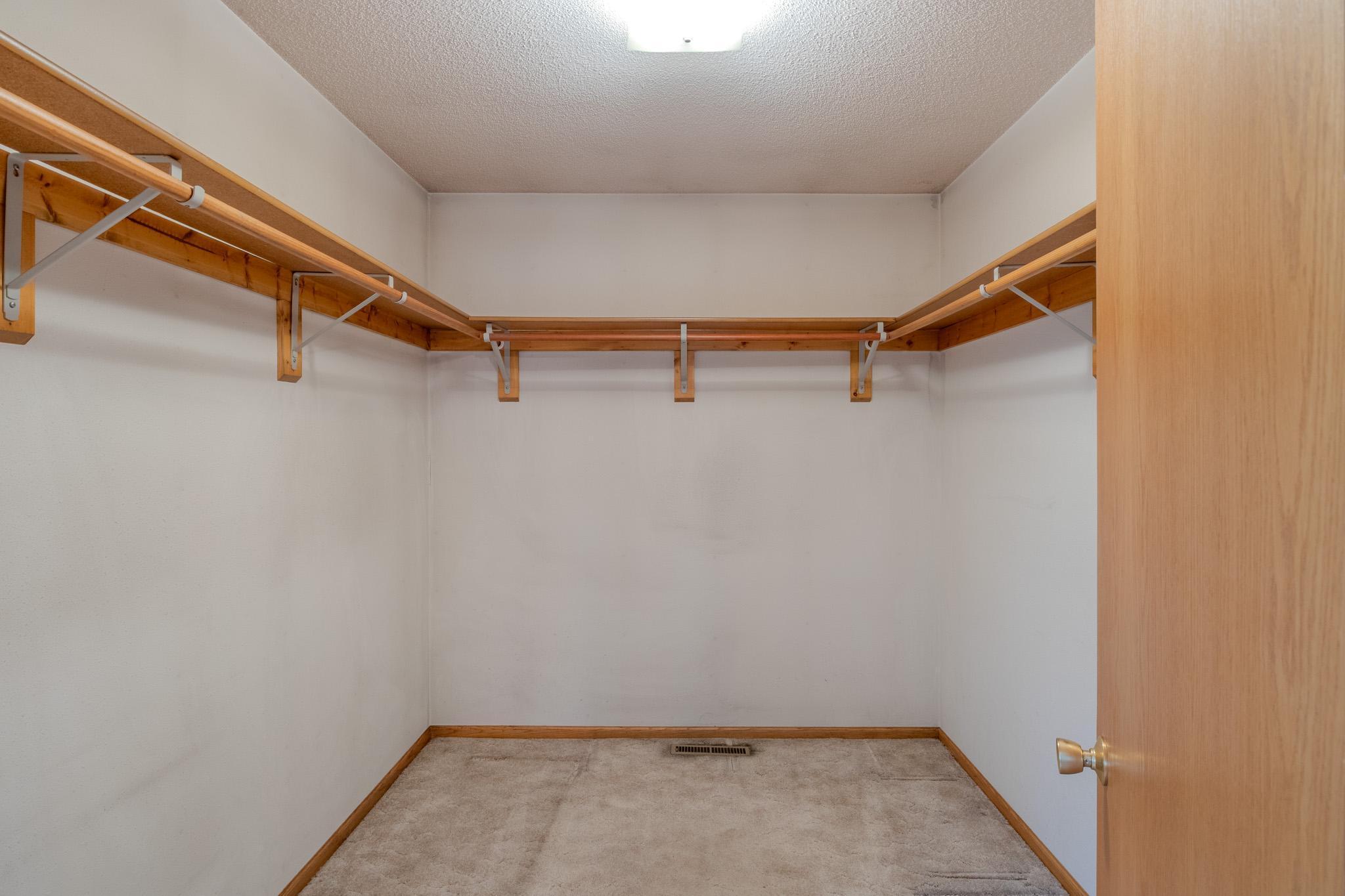 7237 Hawk Point Court, Bemidji, Minnesota image 12