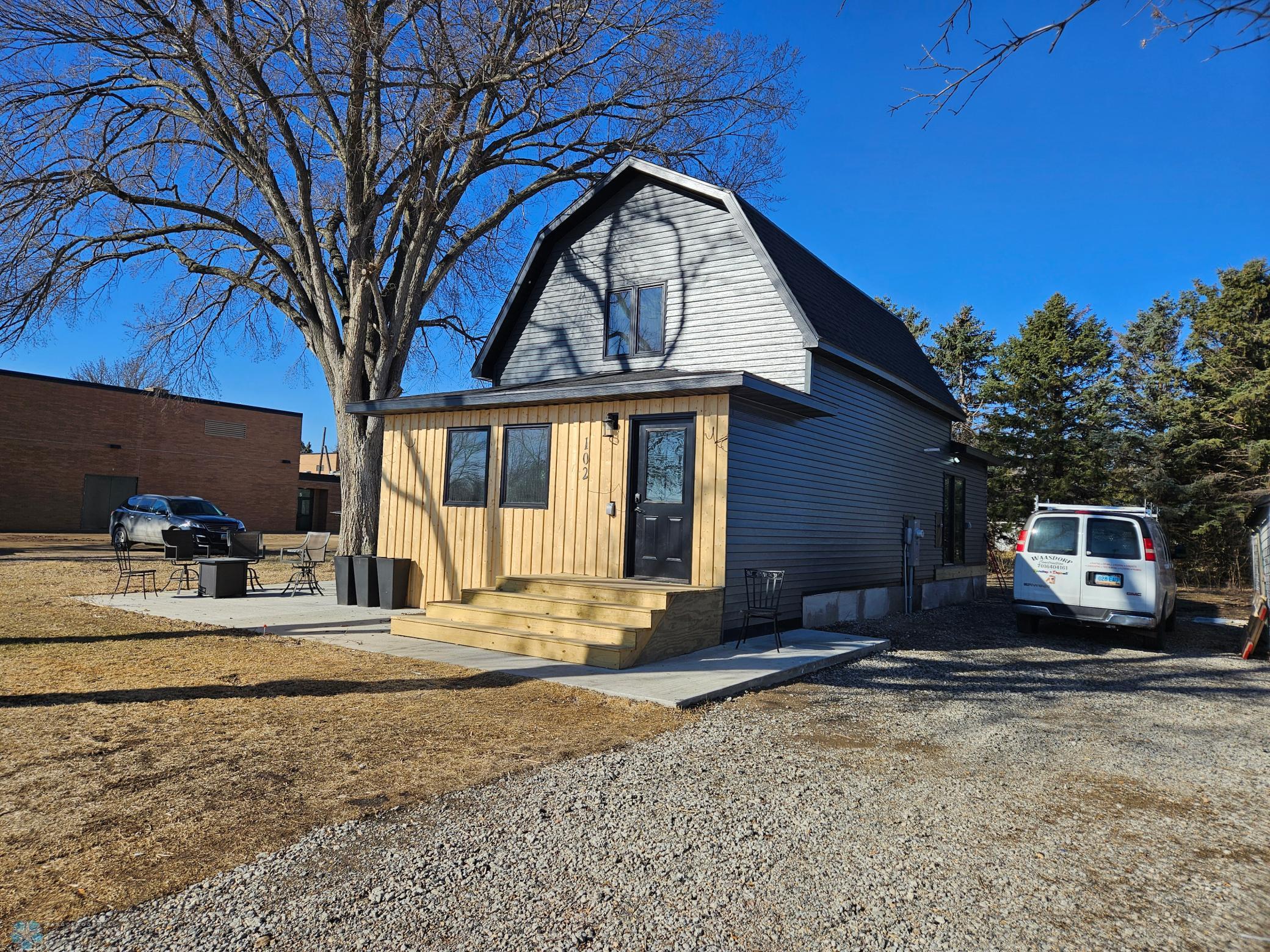 102 N 4th Street, Fairmount, North Dakota image 1