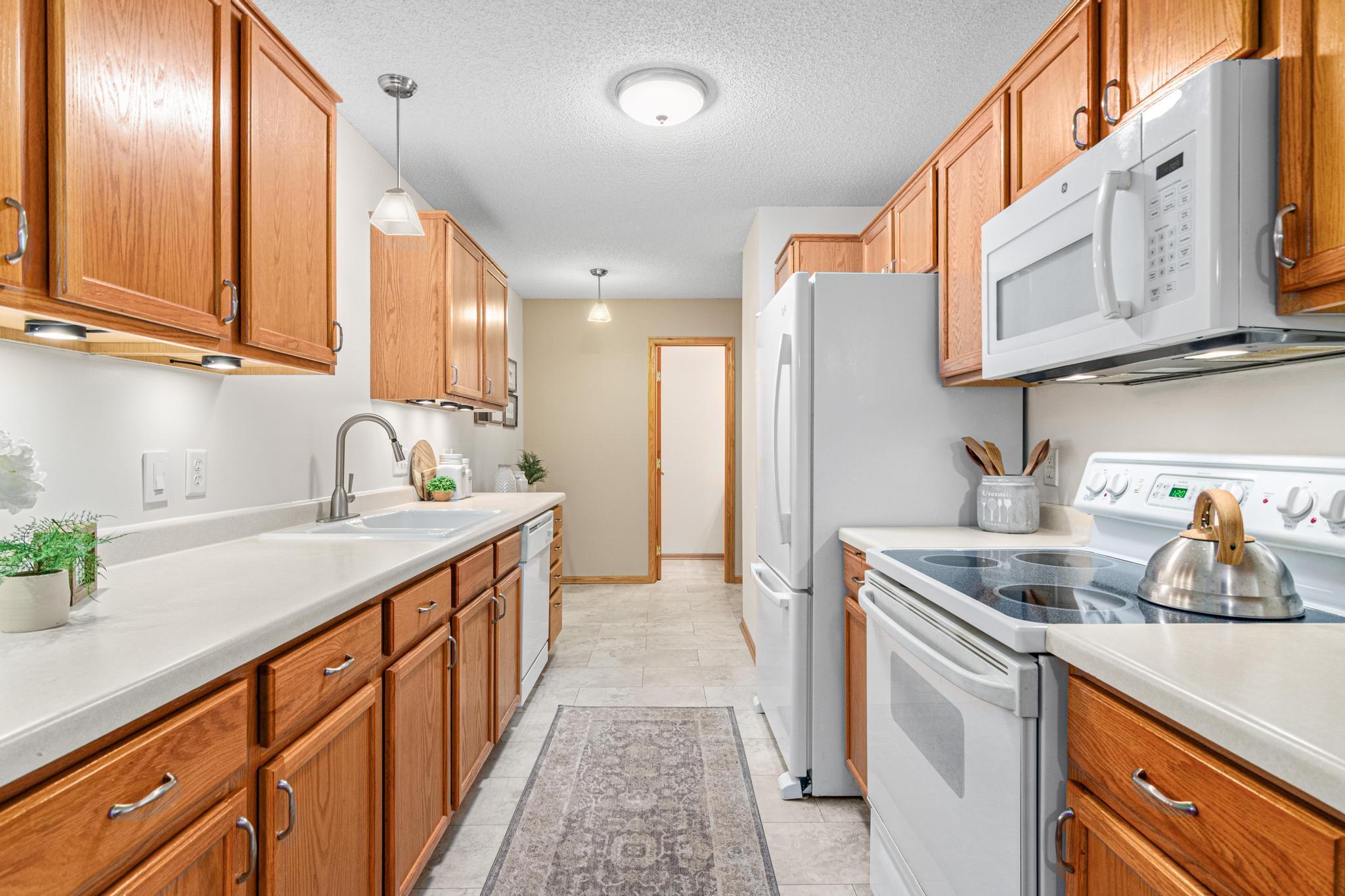 717 Grandview Way, Hudson, Wisconsin image 9