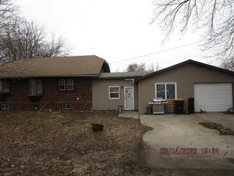 Homes For Sale - 608 N 5th Street<br/> Faribault County, Bricelyn, MN 56014