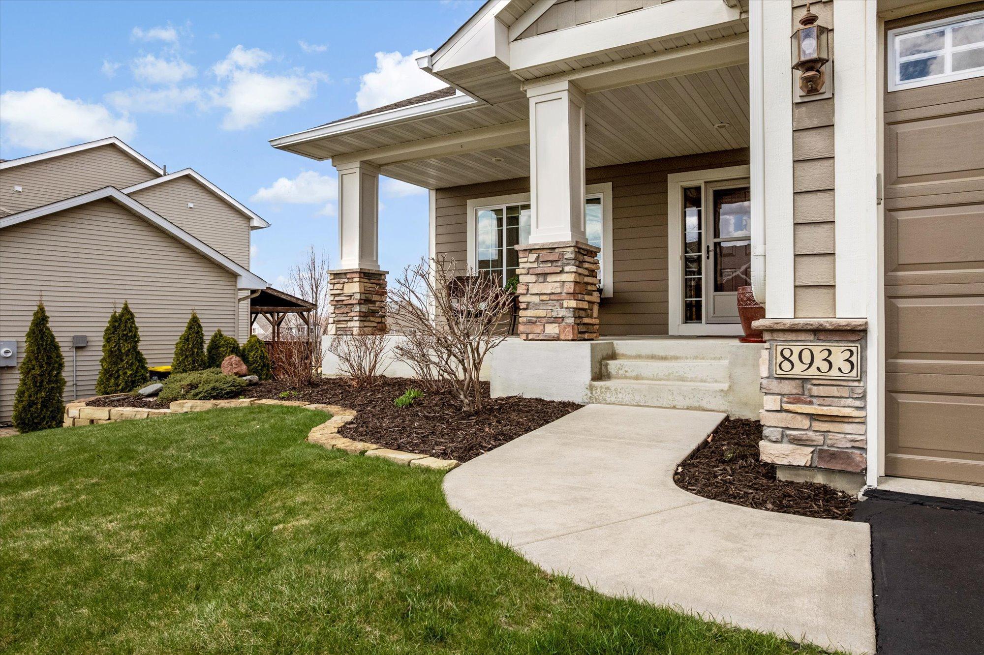 8933 197th Street, Lakeville, Minnesota image 2