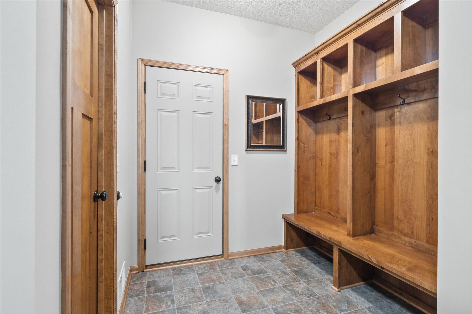 8933 197th Street, Lakeville, Minnesota image 35