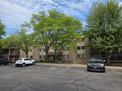 Condo For Sale - 1887 Silver Bell Road<br/> Dakota County, Saint Paul, MN 55122