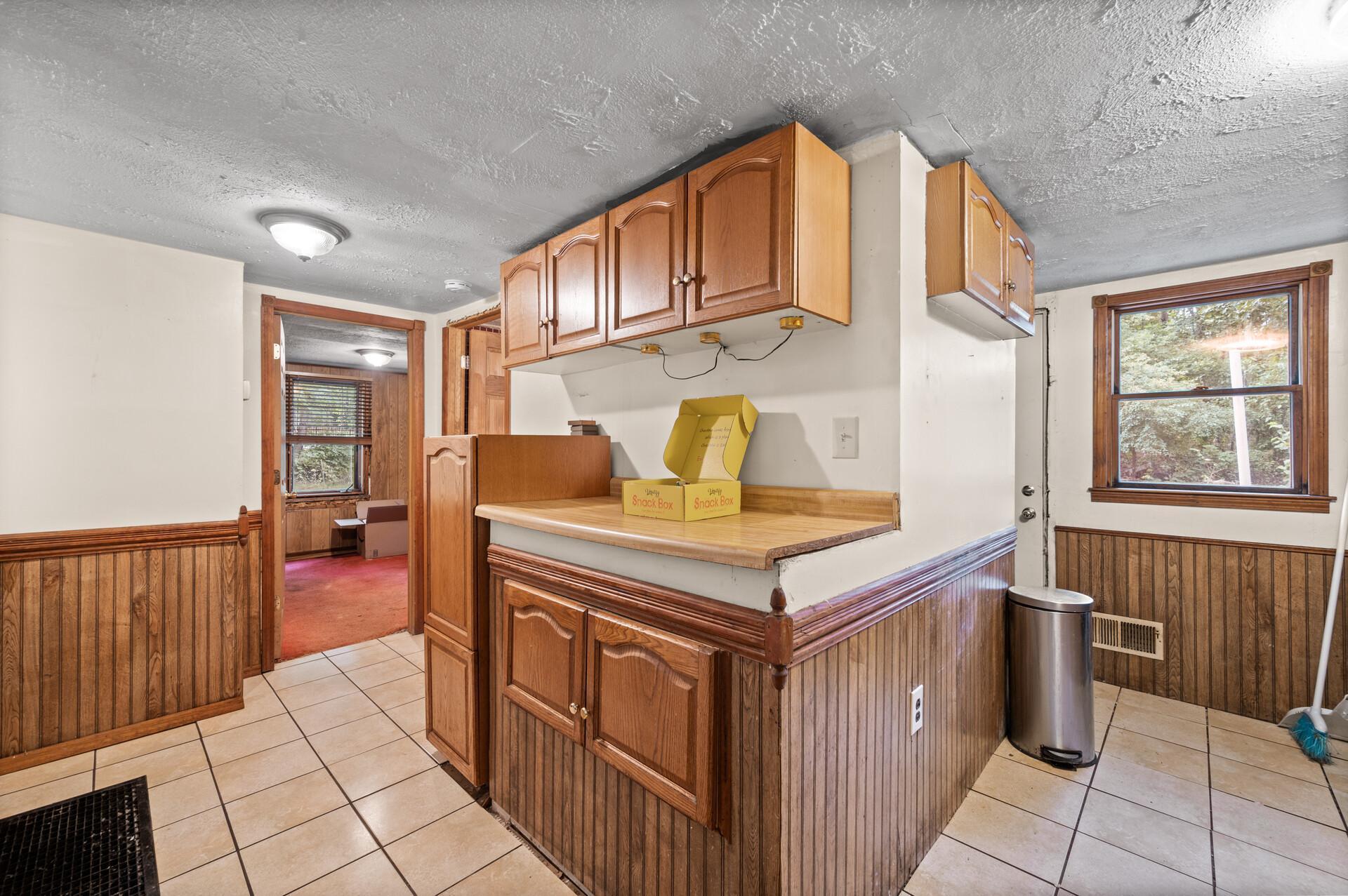 1901 Oakview Lane, Plymouth, Minnesota image 11