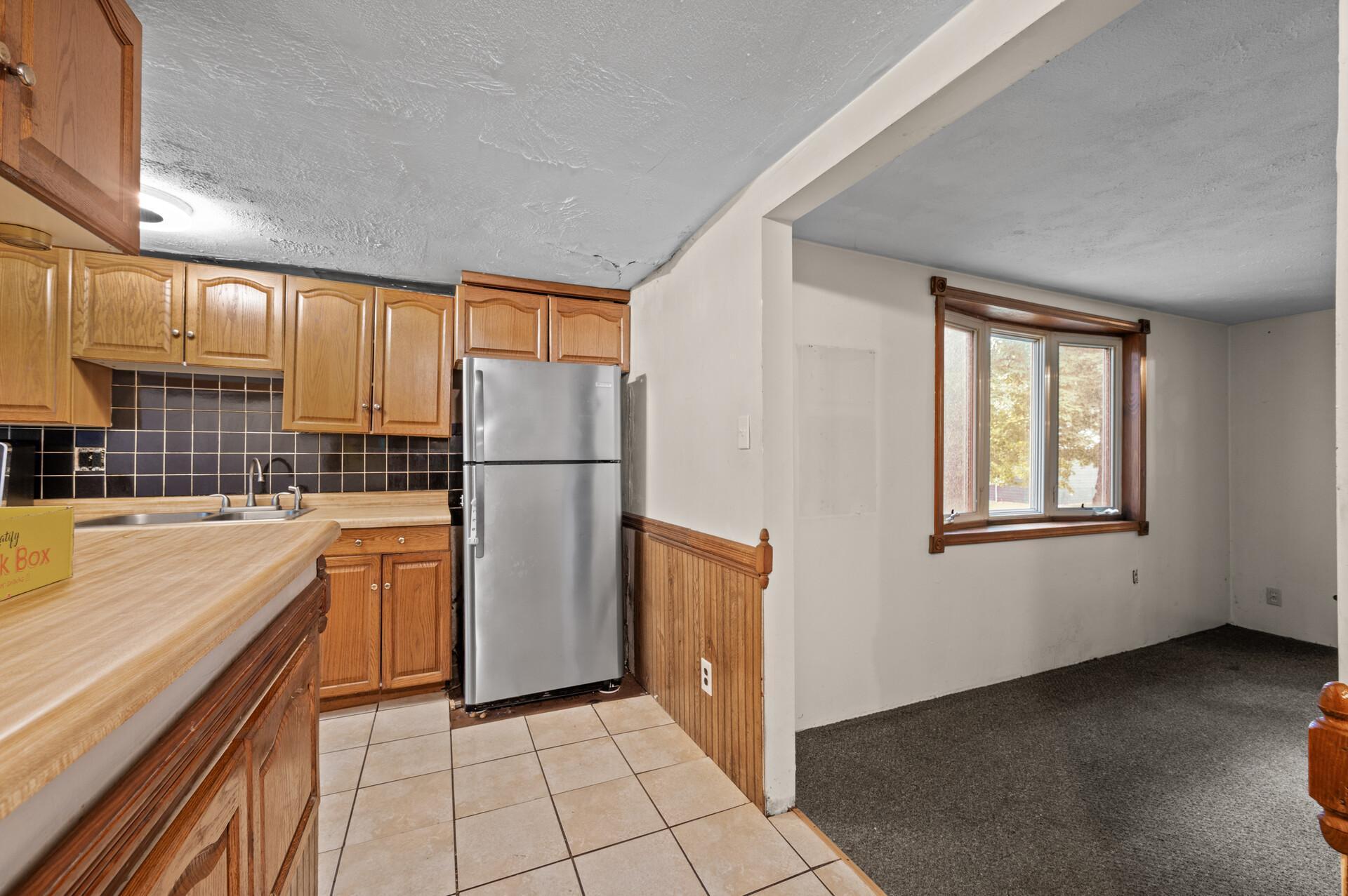 1901 Oakview Lane, Plymouth, Minnesota image 12