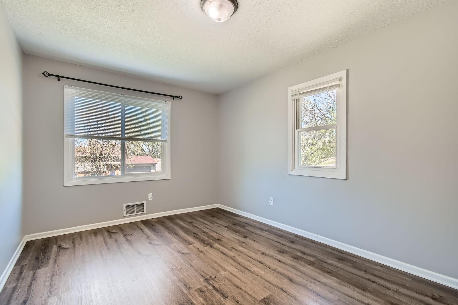 2356 Teakwood Drive, Saint Paul, Minnesota image 14