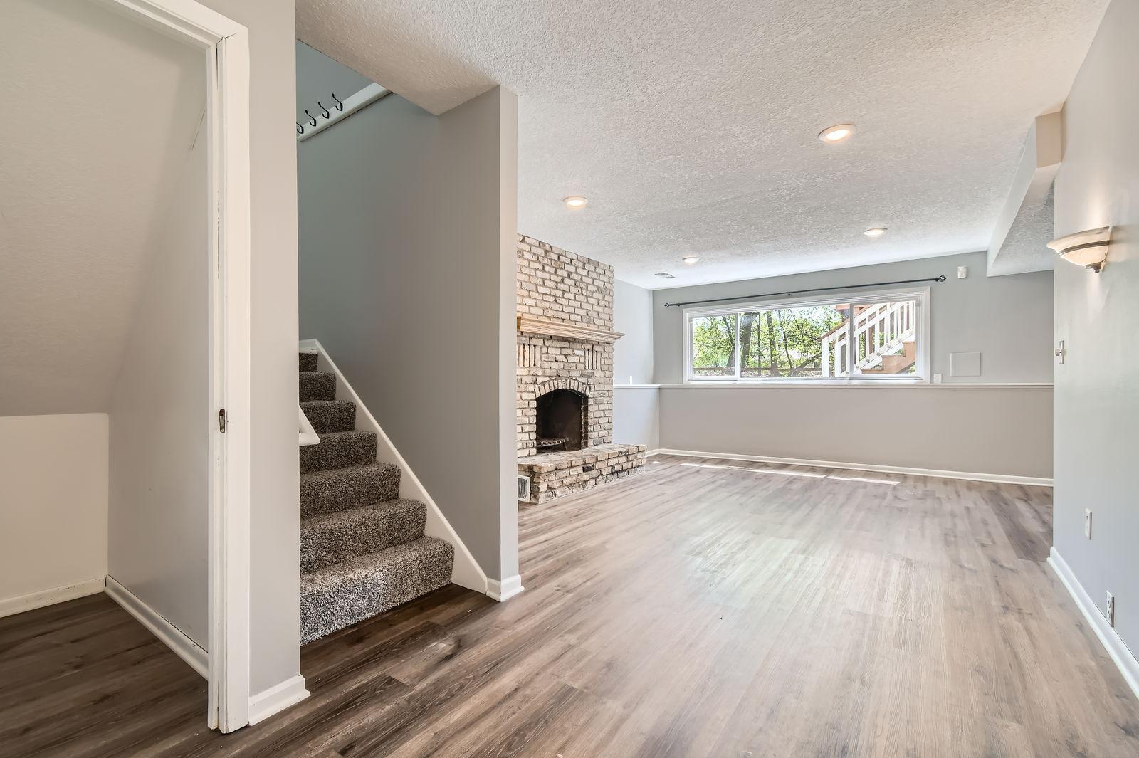 2356 Teakwood Drive, Saint Paul, Minnesota image 20
